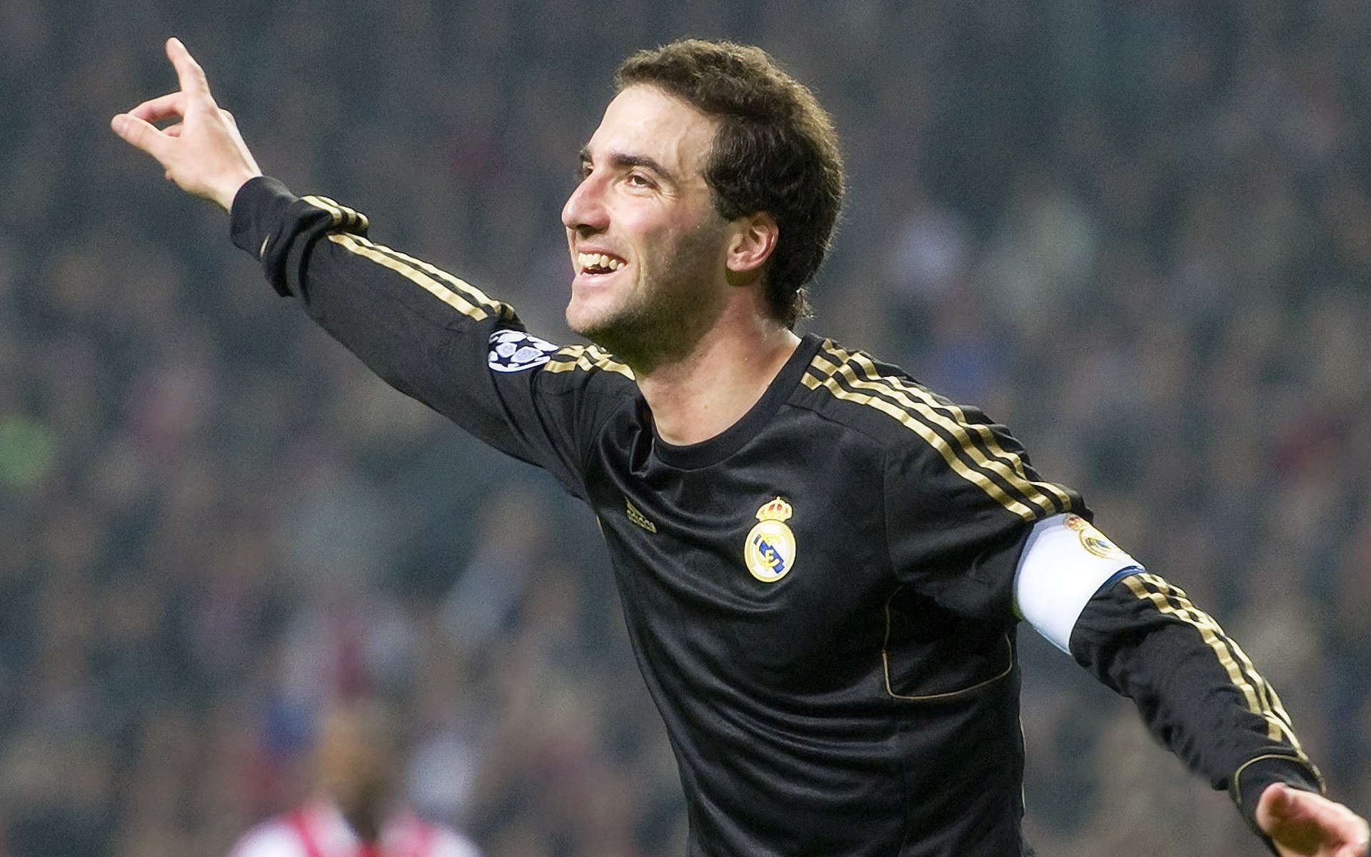 “英超冲刺战火不断，争冠集团逐渐成型”，英超夺冠预测