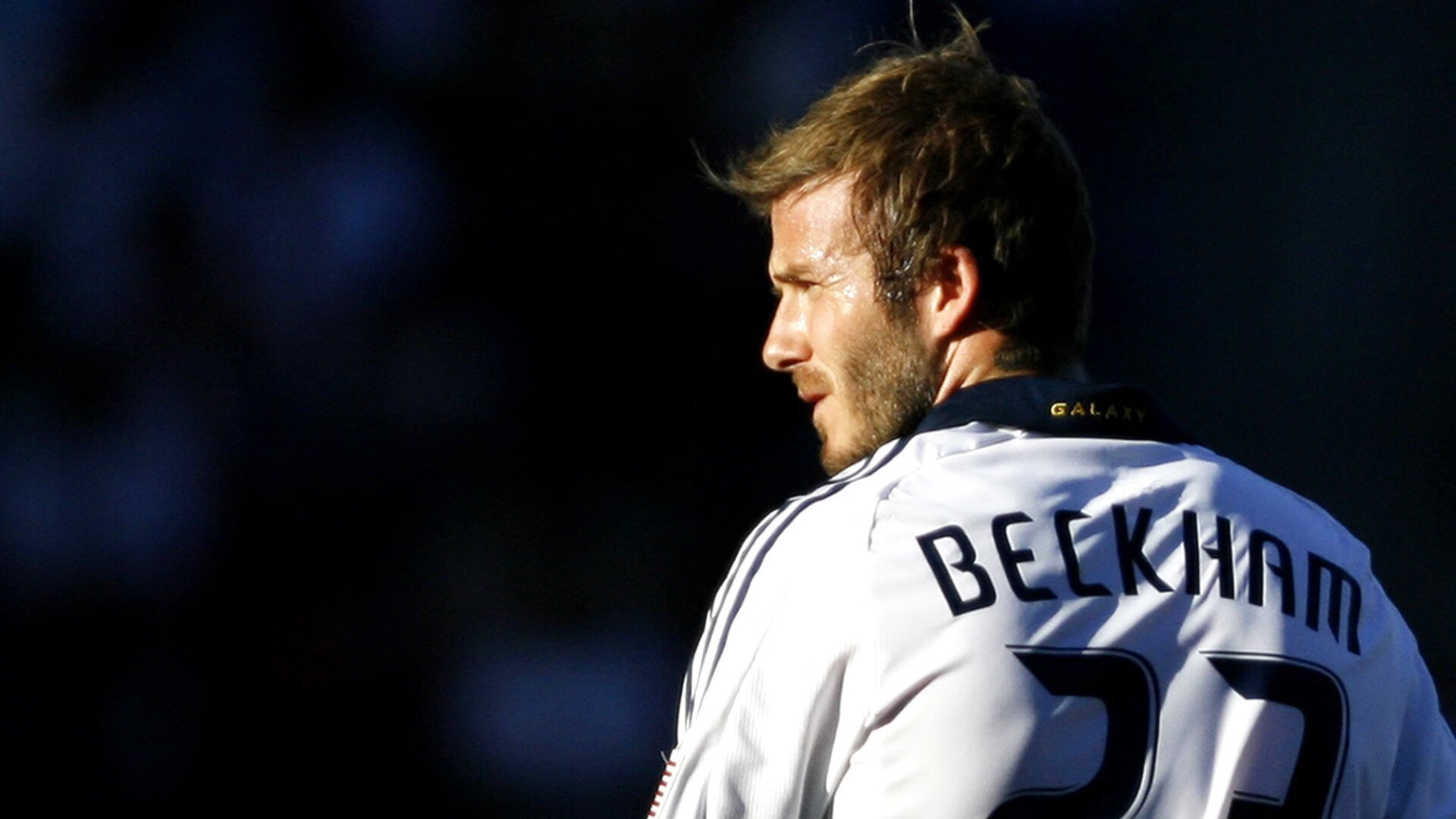 強勁進攻戰術讓對手猶如置身陷阱，强劲来袭是什么意思